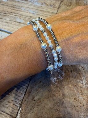Pearl and Silver Bead Wrap Bracelet - White/Silver